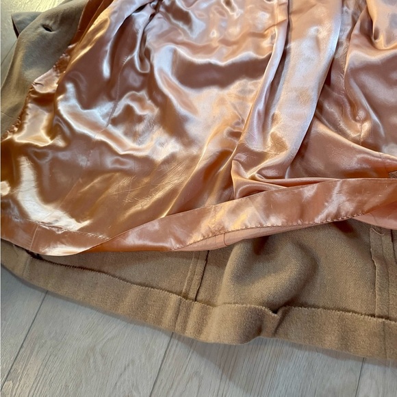 Vintage Women’s Wool Tan/Camel Button Up Coat Union Made - Picture 10 of 11